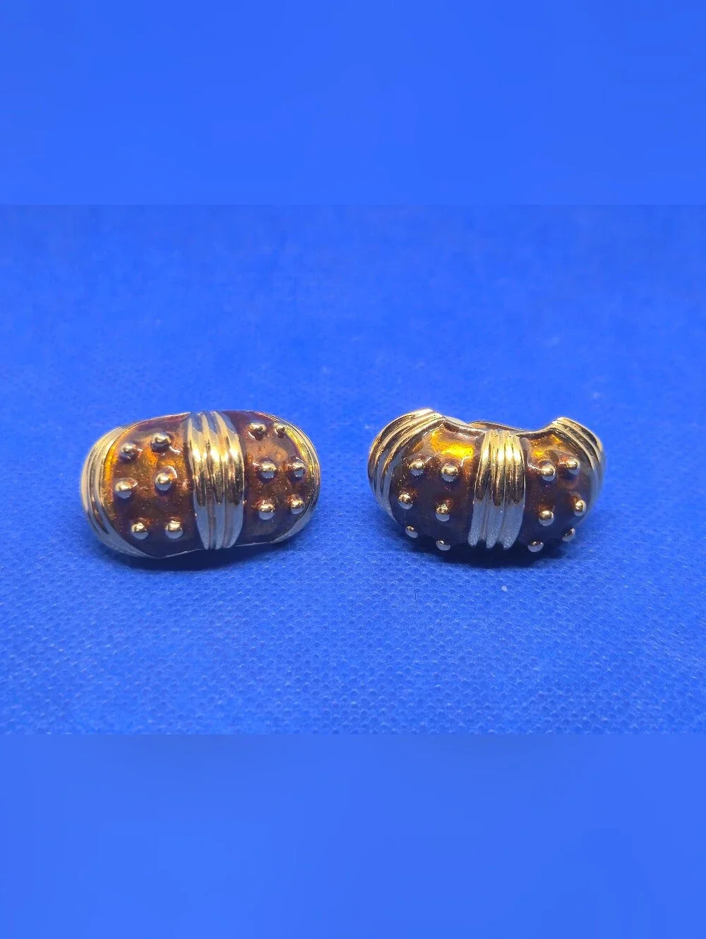 Vintage 80s Amber Gold Tone Ribbed Studded Half Dome Clip On Earrings Chunky